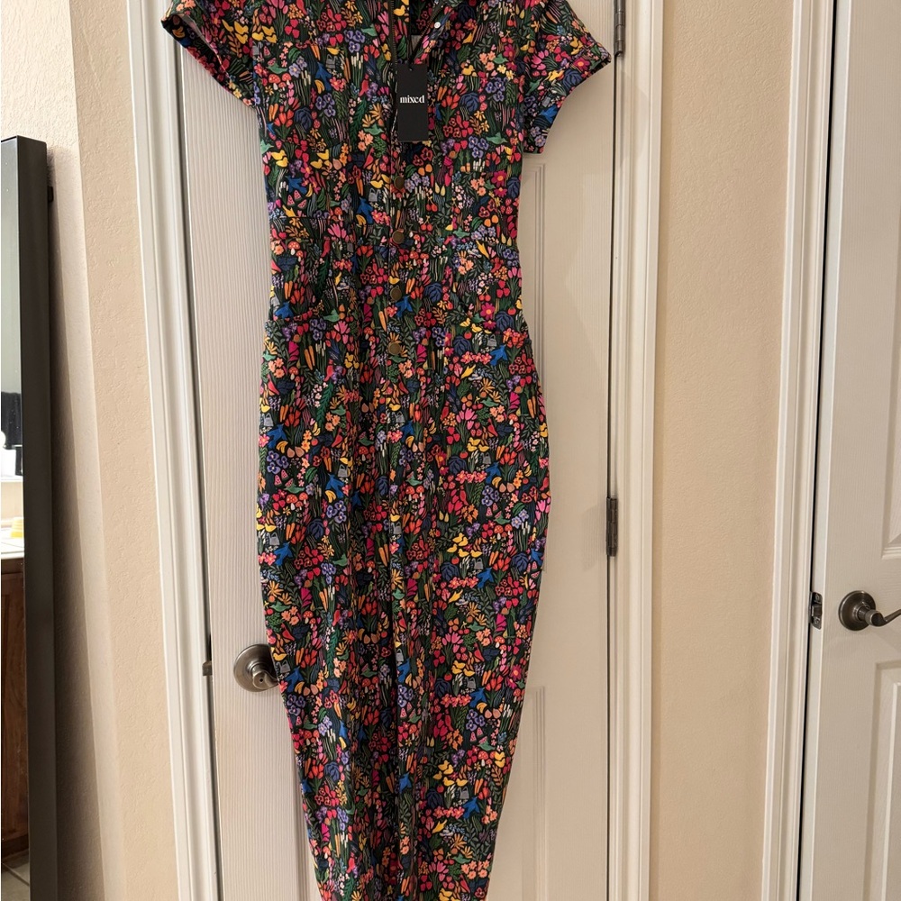 Secret Gardens mixed by Nasrin Floral Jumpsuit with Short Sleeves